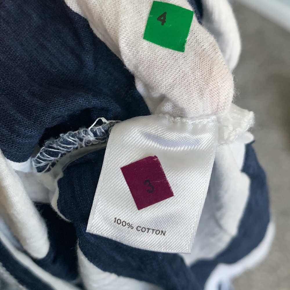 COPY - Caslon tee❄️ - Picture 5 of 5